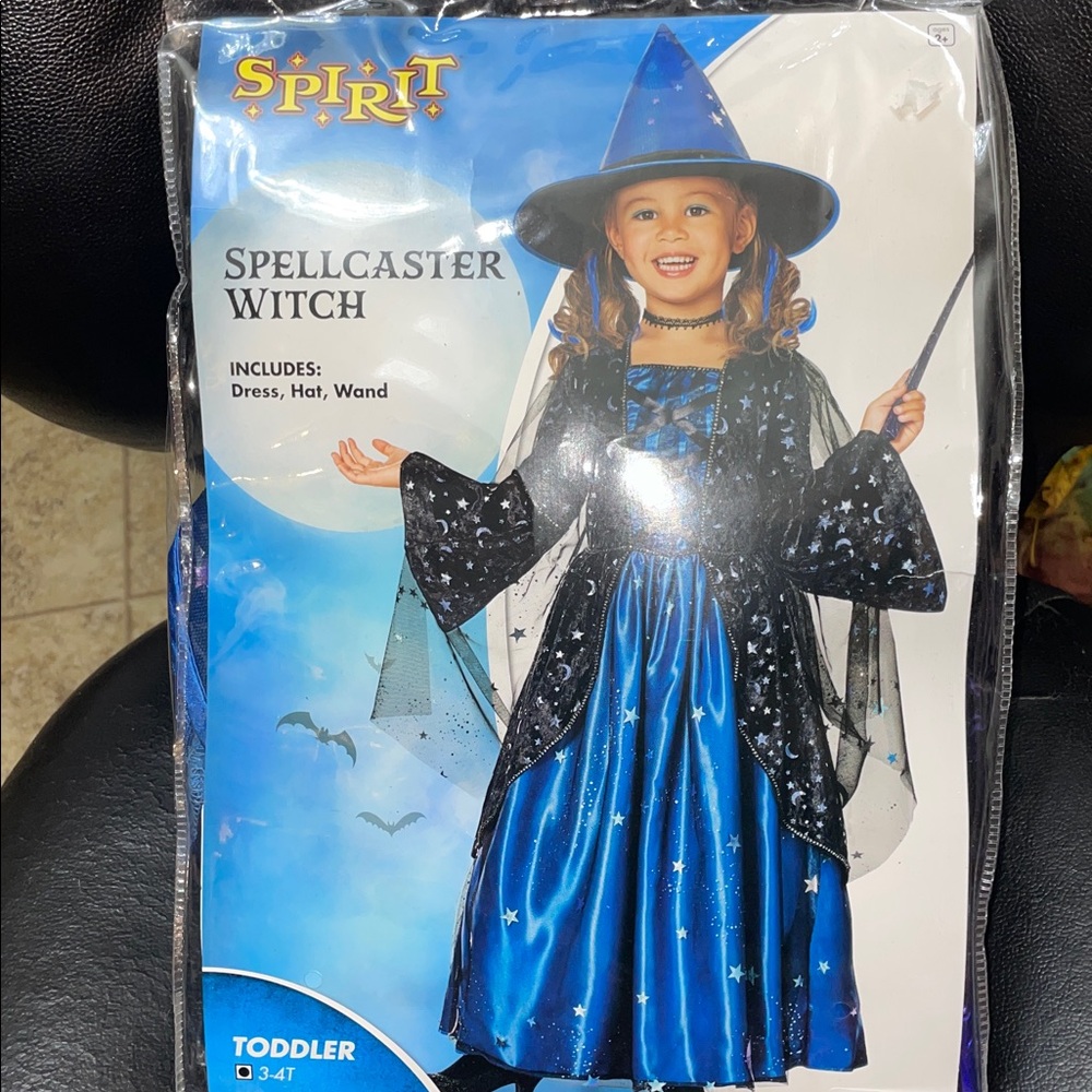 Spirit Child's Spellcaster Witch Costume. NWT. Toddler Size 3-4T. Really Cute.